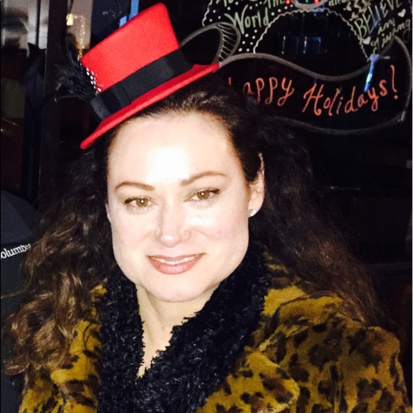 Meet your Posher, Carol - Picture 1 of 4